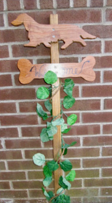 dachshundgardensign